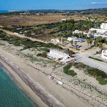 Daire Rosa Fronte Mare Torre Mozza